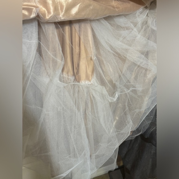 MAC DUGGAL 67563 white gown layers of tulle size 2 - Picture 8 of 11